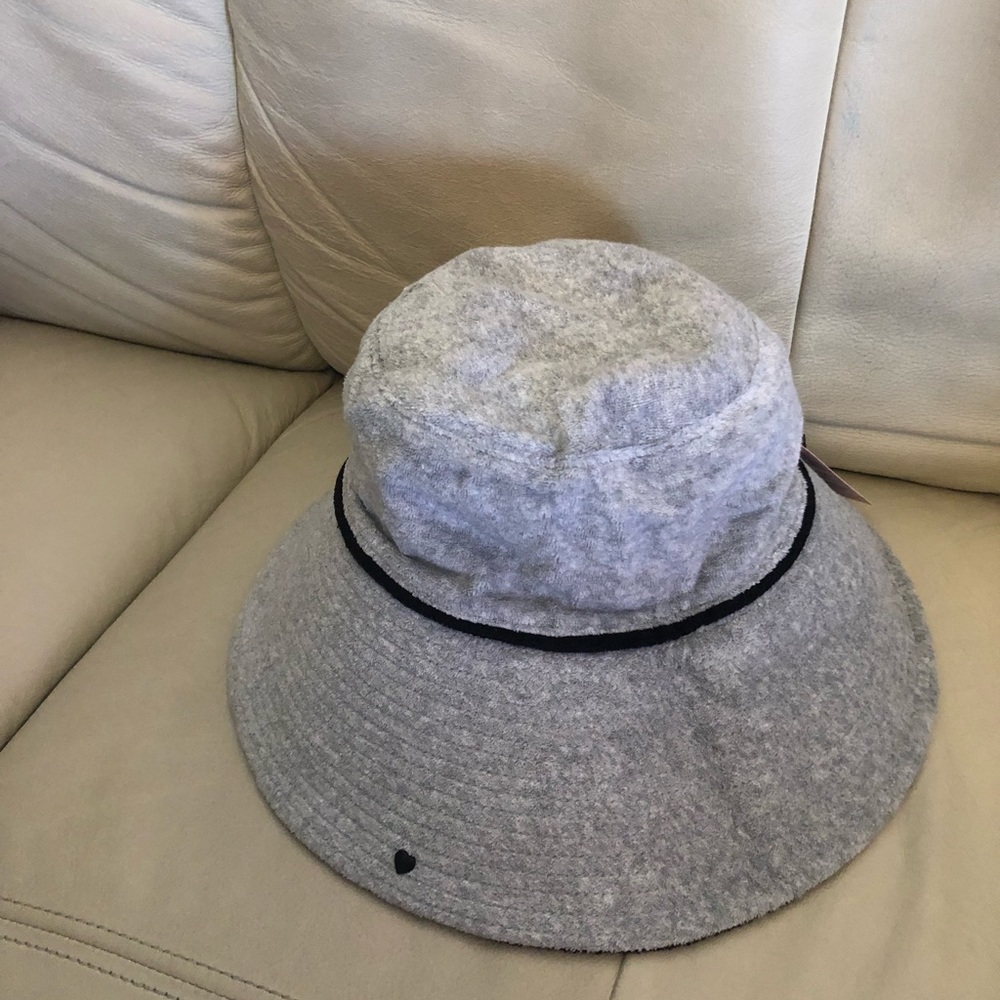 Hat - Picture 5 of 6